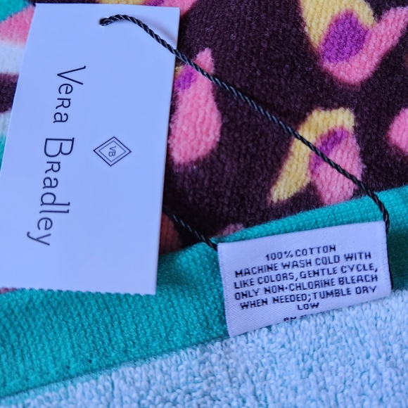Vera Bradley Beach Towel - Picture 8 of 8
